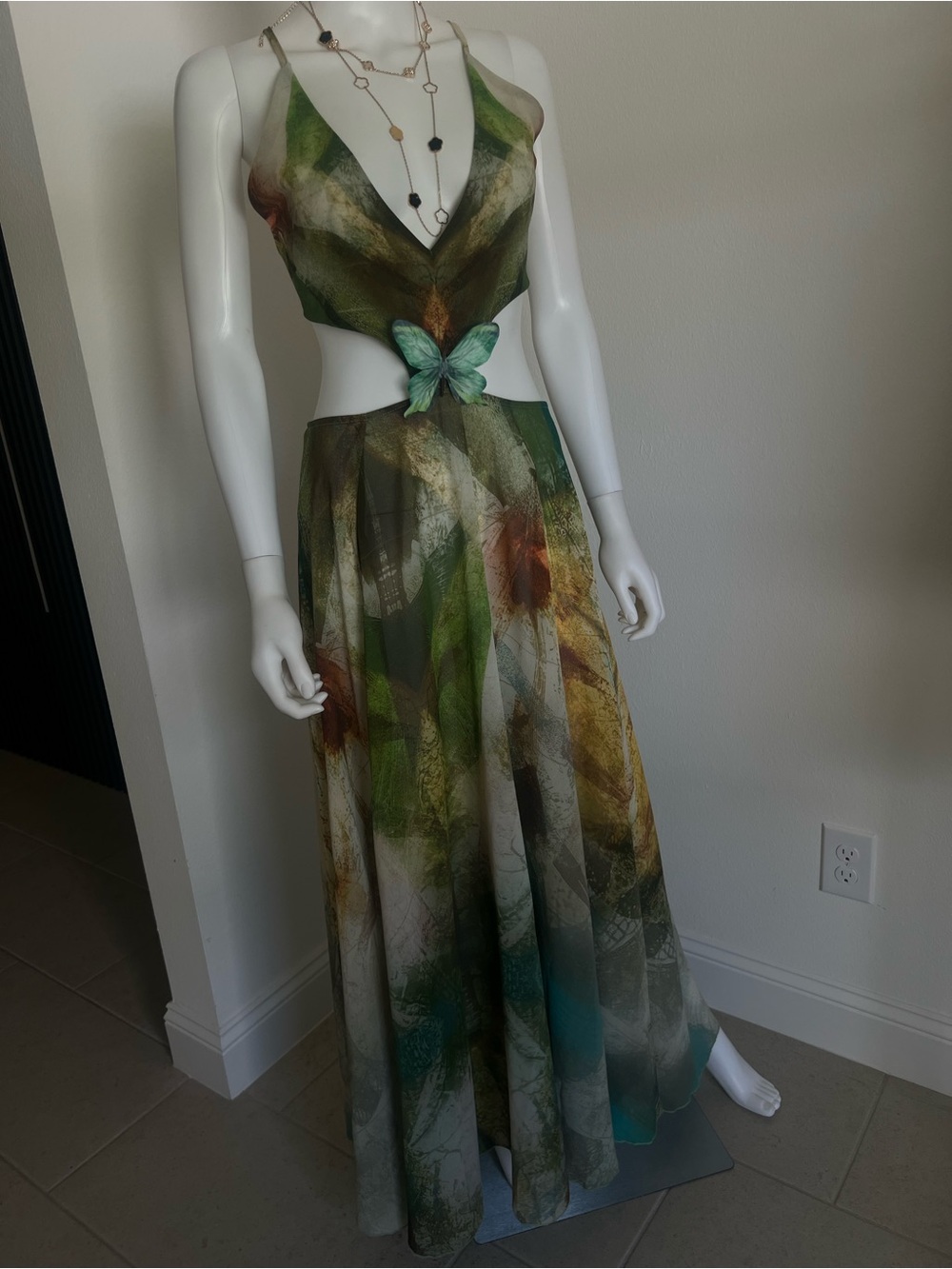 SHEIN Green Multi Butterfly Cutout Maxi Dress